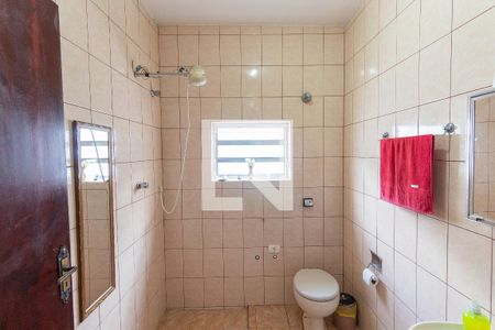 Casa à venda com 303m², 3 quartos e 8 vagasBanheiro 2