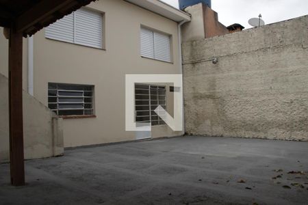 Casa à venda com 180m², 3 quartos e 4 vagasQuintal