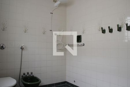 Casa à venda com 180m², 3 quartos e 4 vagasBanheiro