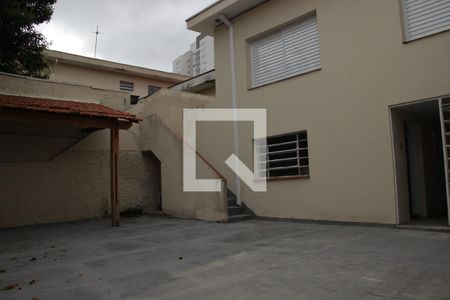 Casa à venda com 180m², 3 quartos e 4 vagasQuintal