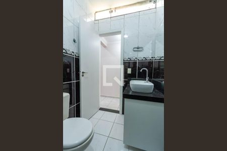 Casa à venda com 106m², 3 quartos e 1 vaga Casa à venda com 106m², 3 quartos e 1 vagaBanheiro Social 1
