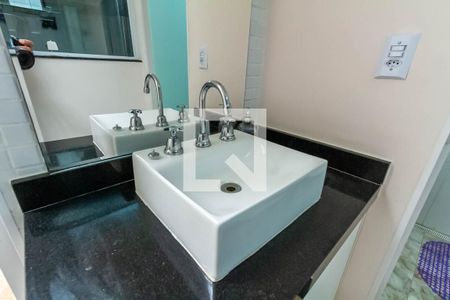 Casa à venda com 106m², 3 quartos e 1 vaga Casa à venda com 106m², 3 quartos e 1 vagaBanheiro Social 2
