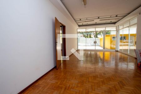 Sala de casa à venda com 3 quartos, 500m² em Centro, Jundiaí