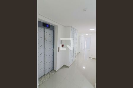 Apartamento à venda com 60m², 2 quartos e sem vaga Apartamento à venda com 60m², 2 quartos e sem vagaHall de Entrada