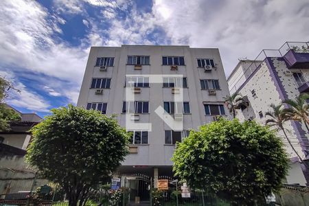 Apartamento à venda com 102m², 2 quartos e 2 vagas Apartamento à venda com 102m², 2 quartos e 2 vagasfachada