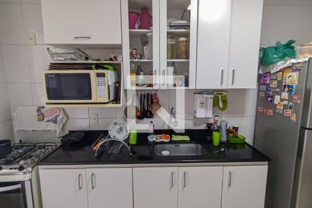 Apartamento à venda com 102m², 2 quartos e 2 vagas Apartamento à venda com 102m², 2 quartos e 2 vagascozinha