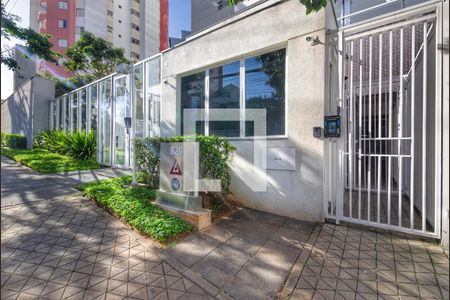 Apartamento para alugar com 70m², 2 quartos e 2 vagasFachada