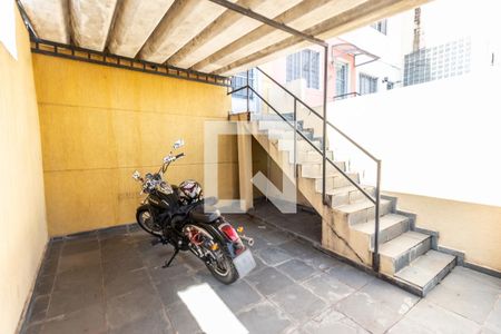 Casa à venda com 100m², 2 quartos e 1 vaga Casa à venda com 100m², 2 quartos e 1 vagaGaragem