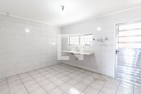 Casa à venda com 100m², 2 quartos e 1 vaga Casa à venda com 100m², 2 quartos e 1 vagaCozinha