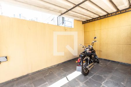 Casa à venda com 100m², 2 quartos e 1 vaga Casa à venda com 100m², 2 quartos e 1 vagaGaragem