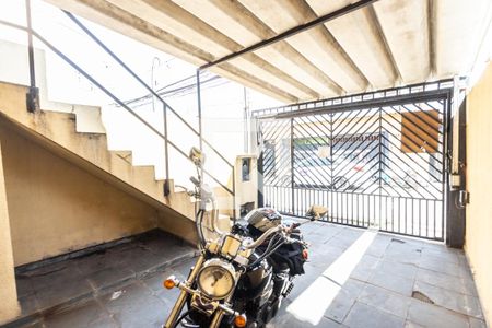 Casa à venda com 100m², 2 quartos e 1 vaga Casa à venda com 100m², 2 quartos e 1 vagaGaragem