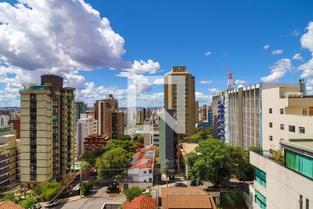 Apartamento à venda com 172m², 2 quartos e 4 vagasCobertura - Vista