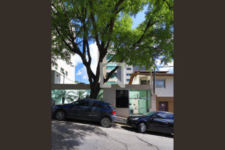 Apartamento à venda com 172m², 2 quartos e 4 vagasFachada