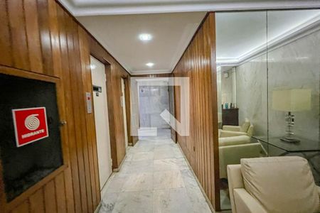 Apartamento para alugar com 100m², 2 quartos e 1 vaga Apartamento para alugar com 100m², 2 quartos e 1 vagaFachada e portaria