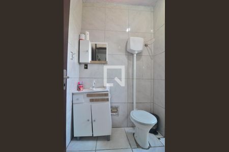 Banheiro de apartamento à venda com 1 quarto, 51m² em Guajuviras, Canoas