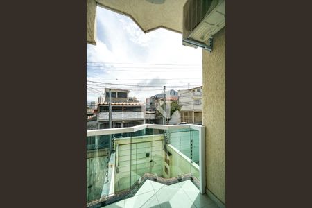 Casa à venda com 120m², 2 quartos e 2 vagas Casa à venda com 120m², 2 quartos e 2 vagasVaranda da suíte 01