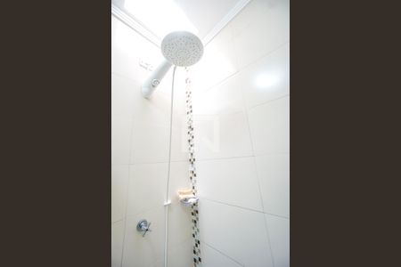 Casa à venda com 120m², 2 quartos e 2 vagas Casa à venda com 120m², 2 quartos e 2 vagasChuveiro