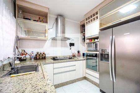 Casa à venda com 120m², 2 quartos e 2 vagas Casa à venda com 120m², 2 quartos e 2 vagasCozinha