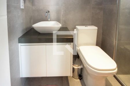 Apartamento à venda com 69m², 2 quartos e 1 vagaBanheiro da Suite