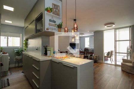 Sala e cozinha de apartamento à venda com 2 quartos, 69m² em Vila Bela, São Paulo