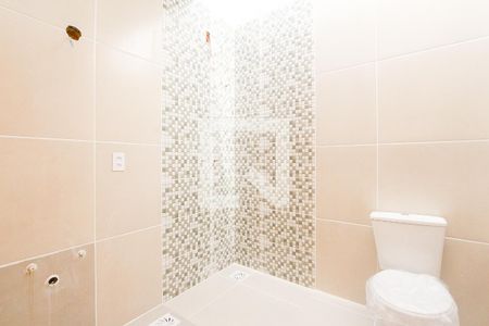 Banheiro suite de casa à venda com 2 quartos, 106m² em Jardim Itu, Porto Alegre