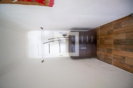 Casa para alugar com 27m², 1 quarto e 1 vaga Casa para alugar com 27m², 1 quarto e 1 vagaCorredor