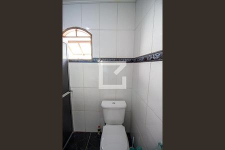 Banheiro de casa para alugar com 1 quarto, 27m² em Itaquera, São Paulo