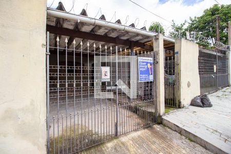Casa para alugar com 27m², 1 quarto e 1 vaga Casa para alugar com 27m², 1 quarto e 1 vagaFachada