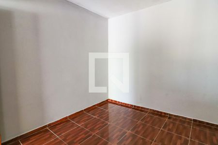 Quarto de casa para alugar com 1 quarto, 40m² em Jardim Salete, Taboão da Serra