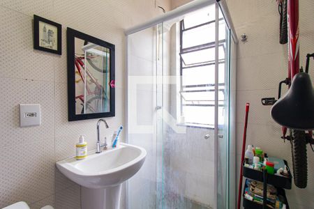 Banheiro de kitnet/studio para alugar com 1 quarto, 28m² em Bela Vista, São Paulo