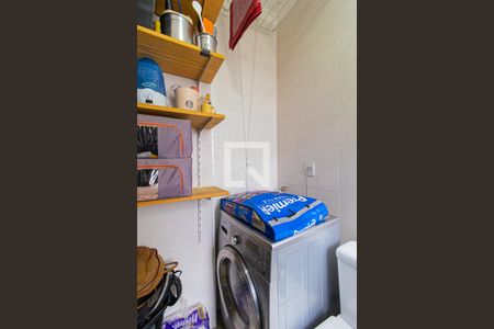 Banheiro de kitnet/studio para alugar com 1 quarto, 28m² em Bela Vista, São Paulo