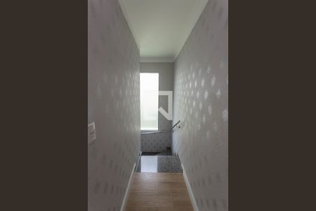 Casa à venda com 150m², 3 quartos e 2 vagas Casa à venda com 150m², 3 quartos e 2 vagasEscadas