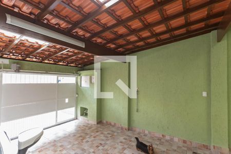Casa à venda com 150m², 3 quartos e 2 vagas Casa à venda com 150m², 3 quartos e 2 vagasGaragem