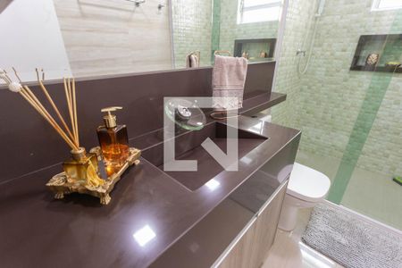 Casa à venda com 150m², 3 quartos e 2 vagas Casa à venda com 150m², 3 quartos e 2 vagasBanheiro