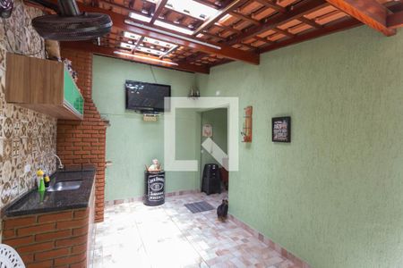Casa à venda com 150m², 3 quartos e 2 vagas Casa à venda com 150m², 3 quartos e 2 vagasChurasqueira
