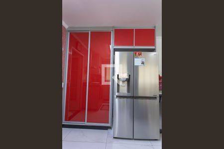 Casa à venda com 150m², 3 quartos e 2 vagas Casa à venda com 150m², 3 quartos e 2 vagasCozinha