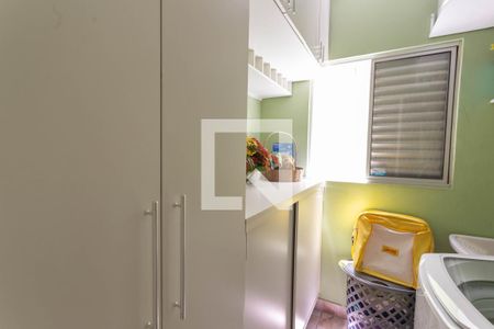 Casa à venda com 150m², 3 quartos e 2 vagas Casa à venda com 150m², 3 quartos e 2 vagasLavanderia