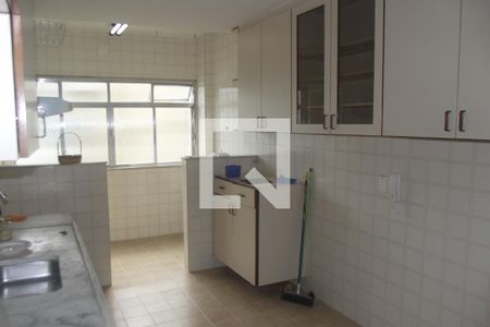 Apartamento para alugar com 92m², 2 quartos e 1 vagaCozinha
