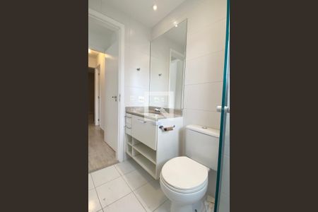 Apartamento à venda com 224m², 3 quartos e 3 vagasBanheiro da Suíte 2