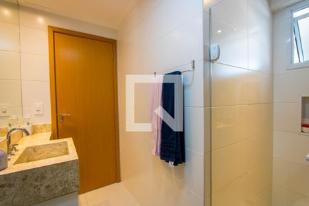 Apartamento à venda com 96m², 3 quartos e 2 vagasBanheiro social