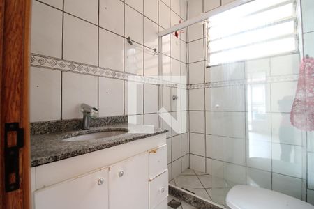 Casa de condomínio à venda com 249m², 3 quartos e 2 vagasBanheiro da Suíte