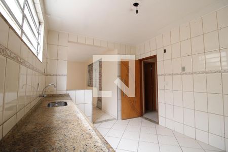 Casa de condomínio à venda com 249m², 3 quartos e 2 vagasCozinha