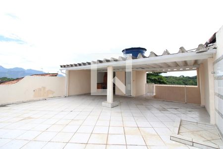 Casa de condomínio à venda com 249m², 3 quartos e 2 vagasTerraço