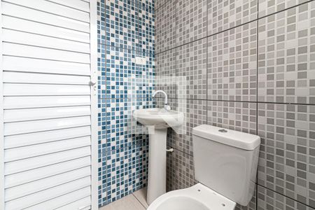 Banheiro de apartamento para alugar com 1 quarto, 24m² em Vila Santa Teresa, São Paulo