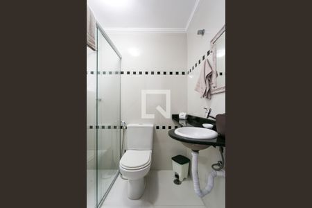 Casa à venda com 120m², 2 quartos e 2 vagasBanheiro da Suíte 2