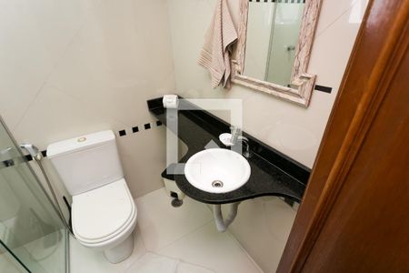 Casa à venda com 120m², 2 quartos e 2 vagasBanheiro da Suíte 2