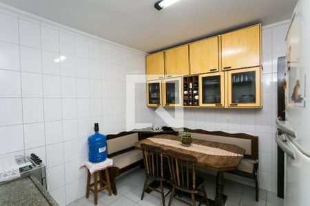 Casa à venda com 120m², 2 quartos e 2 vagasCozinha