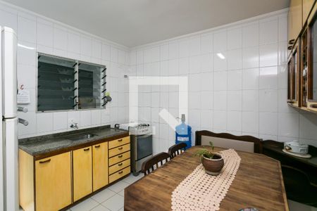 Casa à venda com 120m², 2 quartos e 2 vagasCozinha