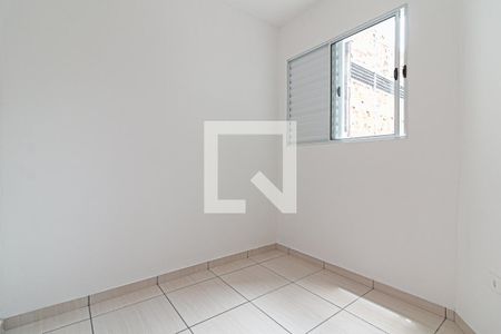 Quarto 1 de apartamento para alugar com 2 quartos, 33m² em Vila Santa Teresa, São Paulo