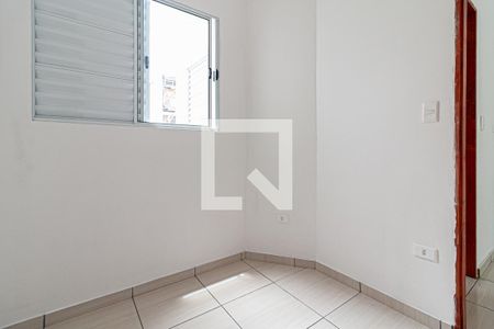 Quarto 1 de apartamento para alugar com 2 quartos, 33m² em Vila Santa Teresa, São Paulo